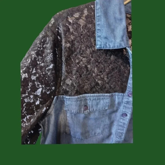 Guess lace & denim button up size M - Picture 4 of 8